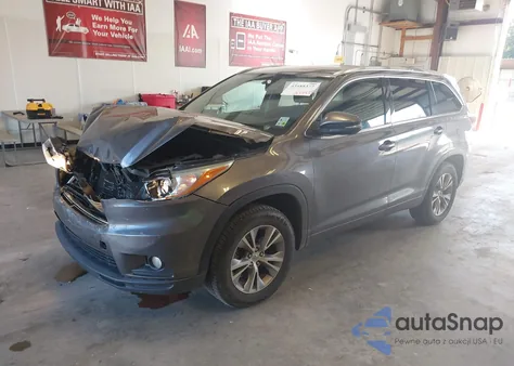 2015 Toyota Highlander Xle V6 z USA, uszkodzony, nr VIN 5TDKKRFH6FS104888